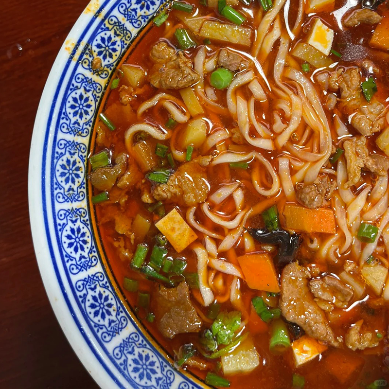 代馋臊子面陕西岐山酸汤哨子面带调料方便面条挂面浇头非泡面速食