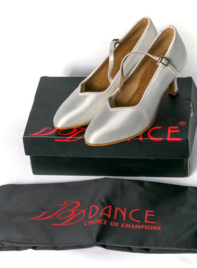 贝蒂BDdance 升级版女士摩登舞鞋138专业6.5cm马蹄中高白色浅肤色