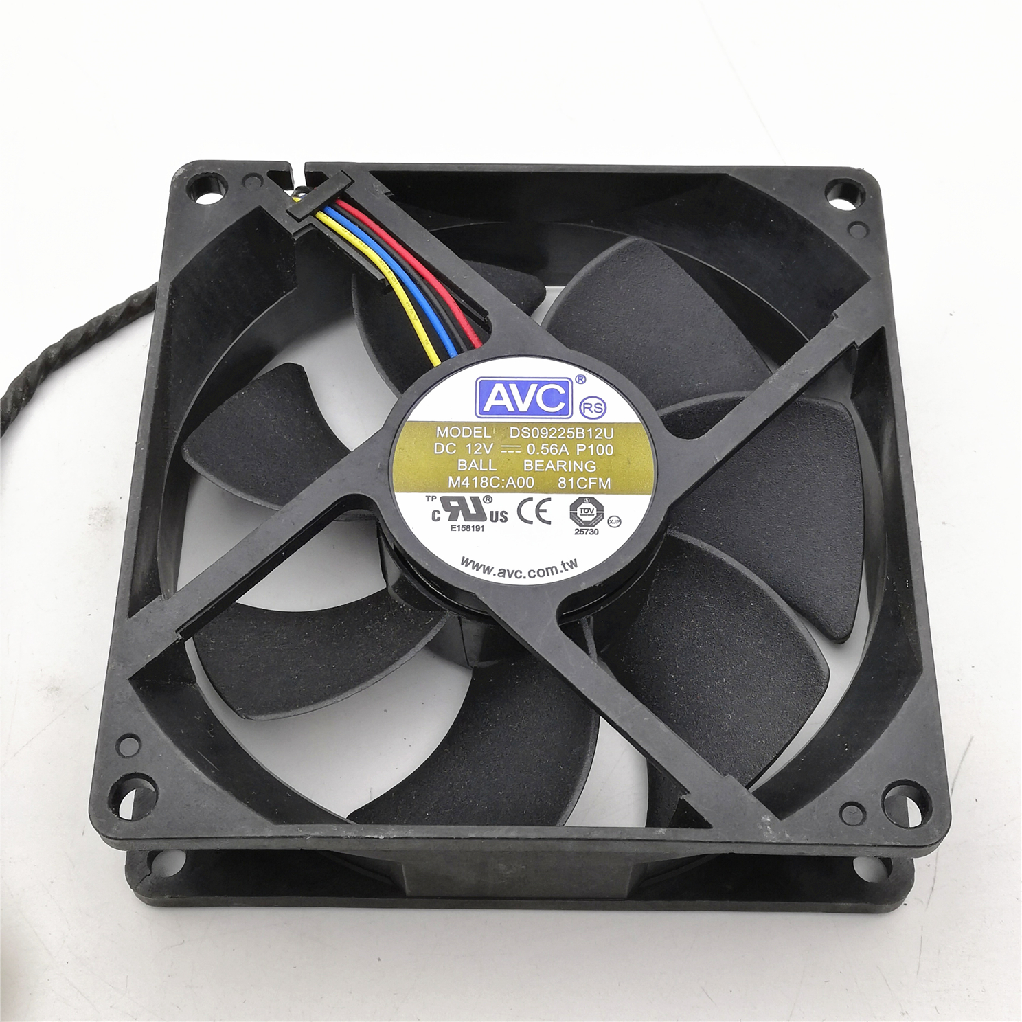 原装 AVC DS09225B12U 12V 0.56A 9025 9CM 4线 机箱电源散热风扇