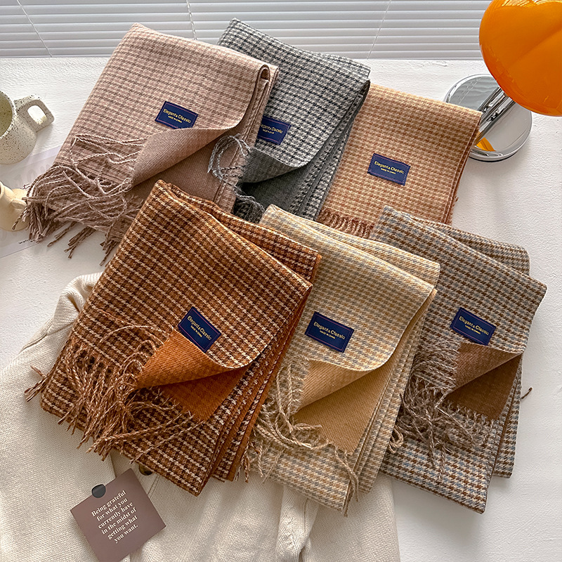 2025秋冬新款韩系格纹保暖围脖女披肩百搭通勤流苏仿羊绒围巾