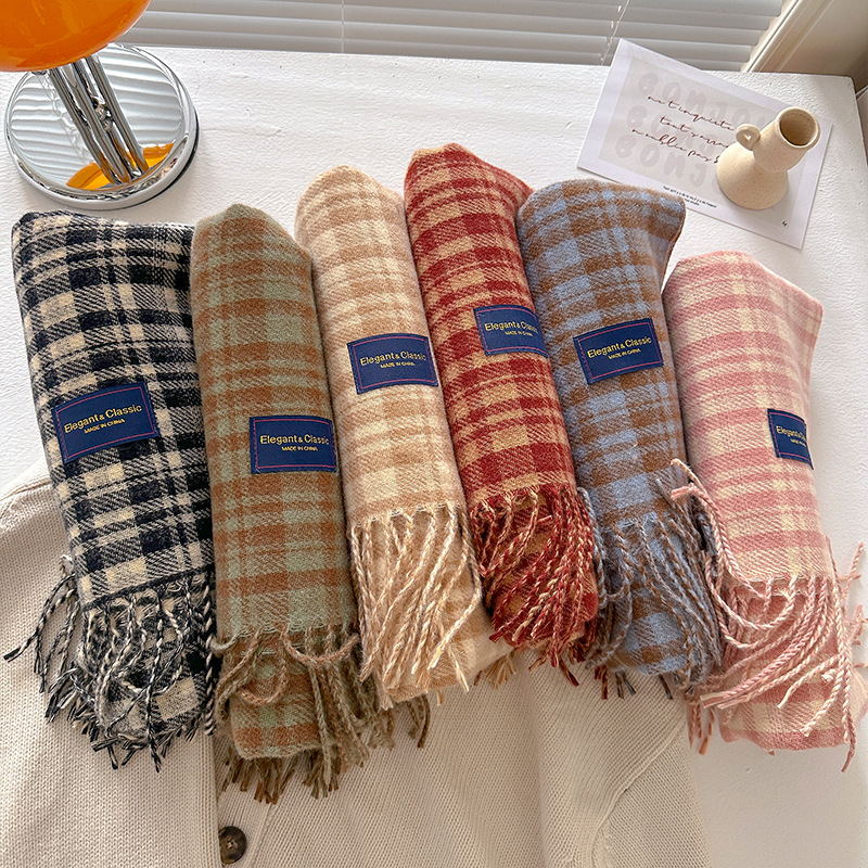 时尚格子围巾女秋冬韩系氛围感护颈减龄加厚保暖围脖披肩精致流苏