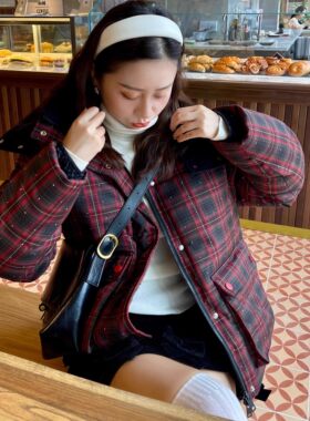常规短羽绒服heidy连帽