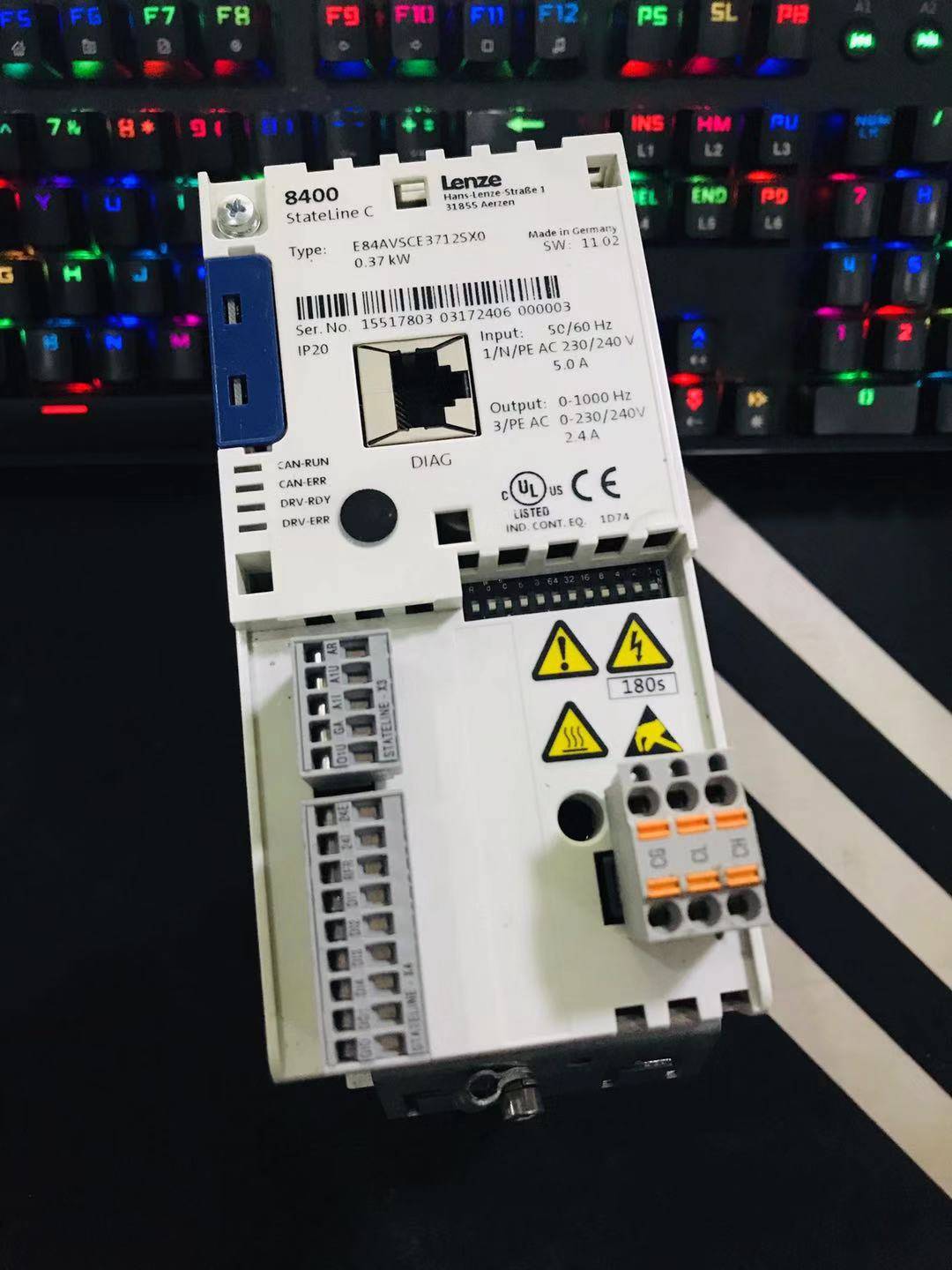 26-E84AVSCE3712SX0 伦茨0.37KW变频器 9成色新 包好 现货