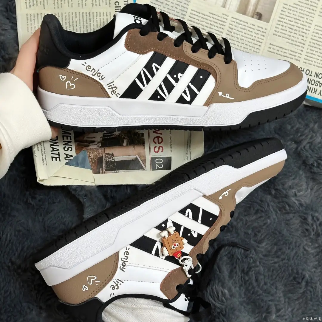 Adidas球鞋定制情侣复古低帮板鞋