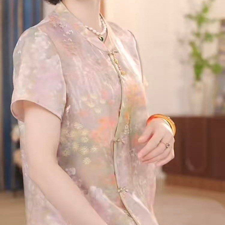 优雅复古花卉图案中老年女士夏季薄款短袖衬衫搭配珍珠项链