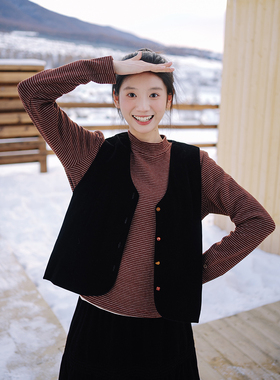 古苔 圣诞新年丝绒黑色马甲 有点复古日系感拉满