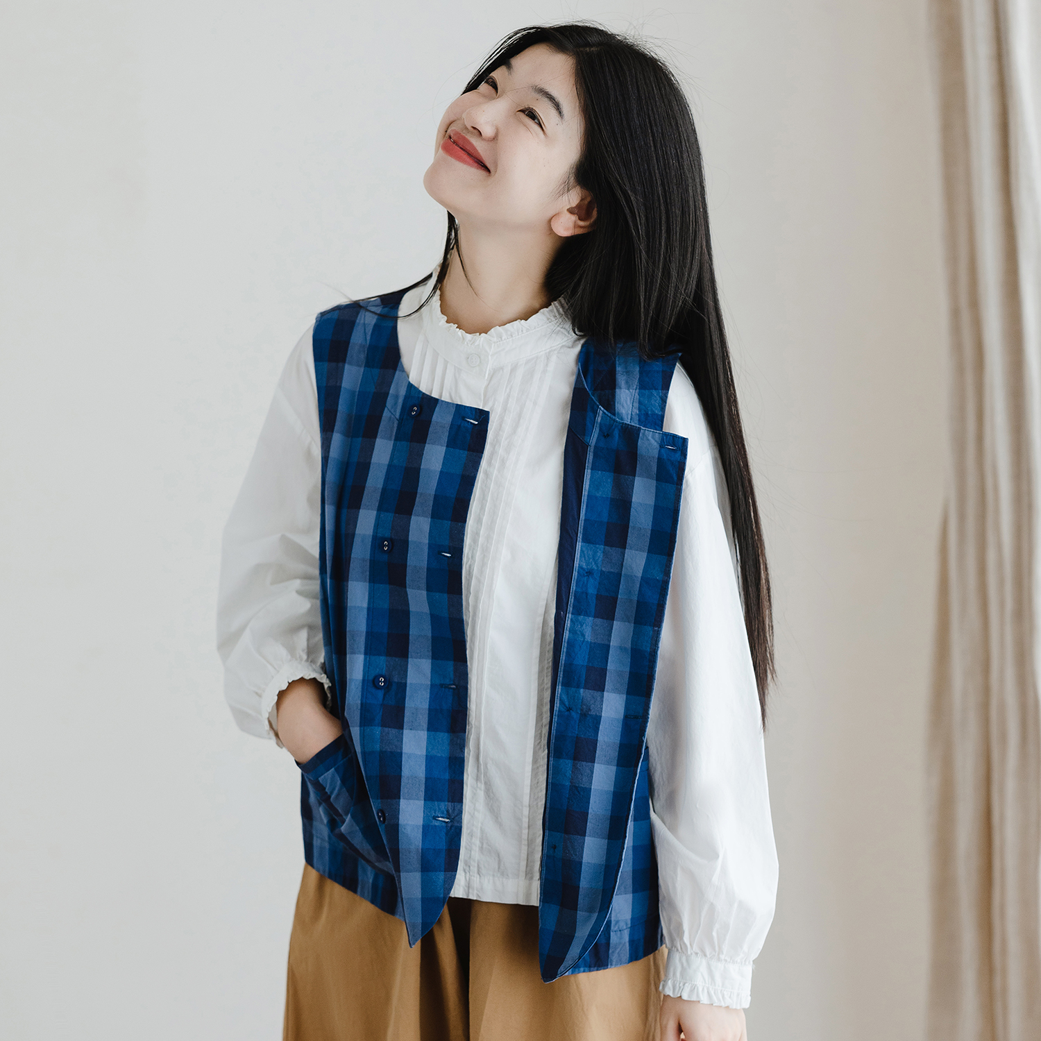 古苔格纹马甲背心日系复古上衣女
