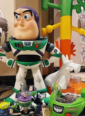 玩具总动员网h红客厅卡通巴斯光年胡迪家居装饰电视柜大号落地摆