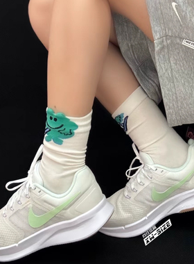 向往体育Nike/耐克Run Swift 3女子轻便白银缓震跑步鞋HJ3493-131