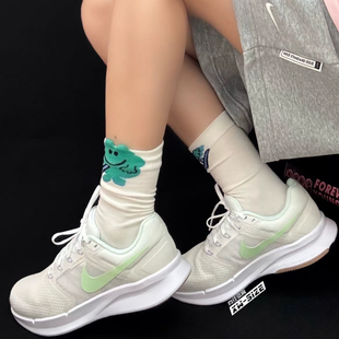 HJ3493 向往体育Nike 3女子轻便白银缓震跑步鞋 Swift 131 耐克Run