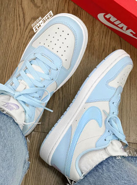 向往体育Nike/耐克Court Borough女子小Dunk休闲板鞋IH4048-001