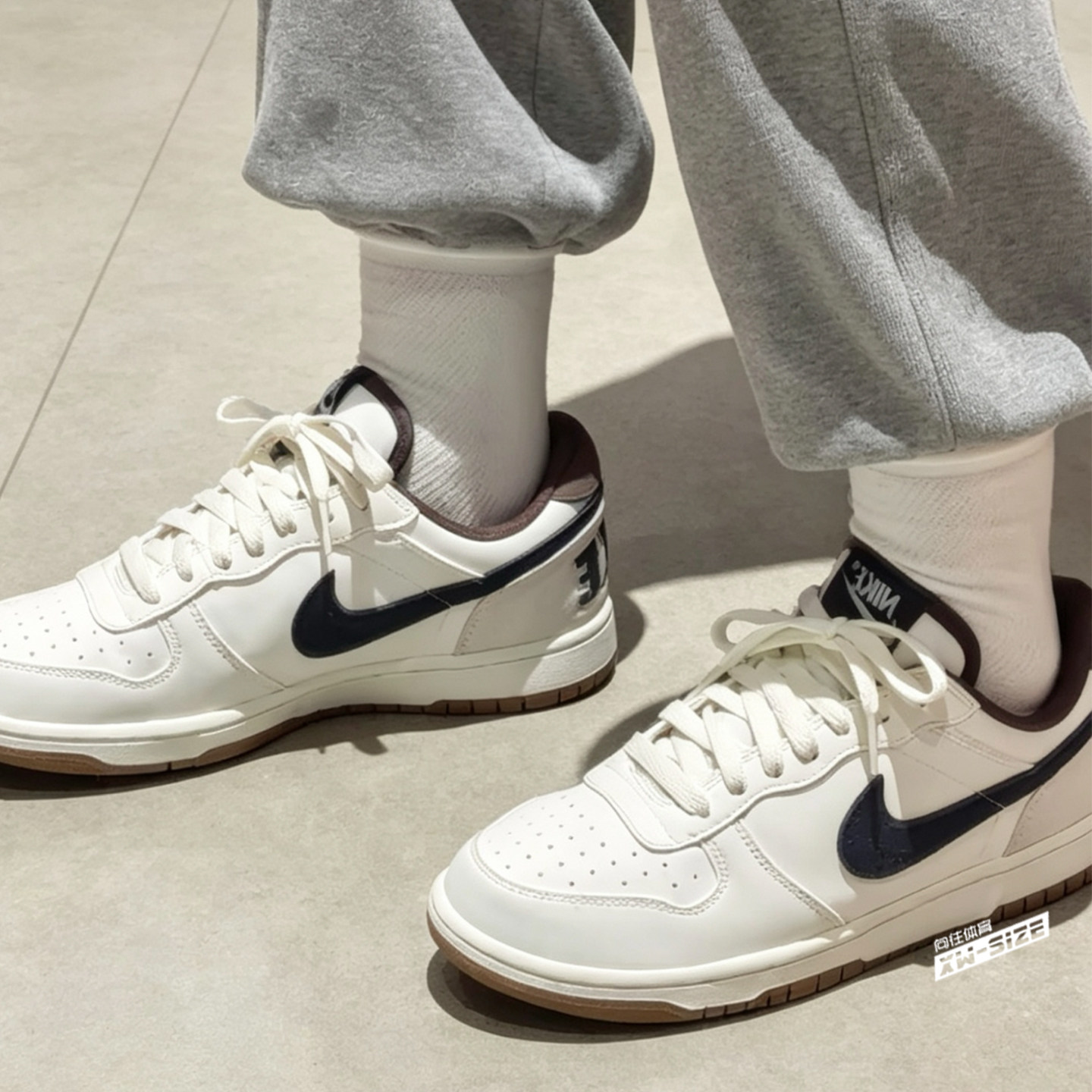 向往体育 Nike/耐克Big男子白黑简约复古休闲板鞋854166-101