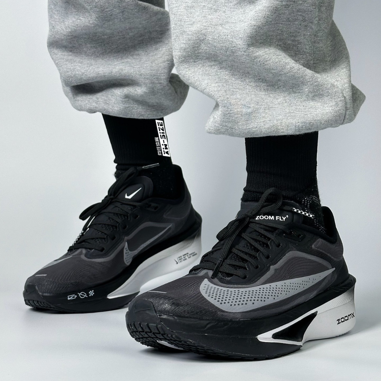 向往体育Nike/耐克Zoom Fly 6男子低帮专业碳板跑步鞋 FN8454-001