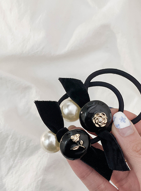 【20元任选2件 送1件】品牌撤柜清仓~黑色丝绒蝴蝶结橡皮筋扎发圈