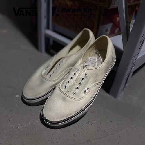 Vans范斯男女款低帮板鞋