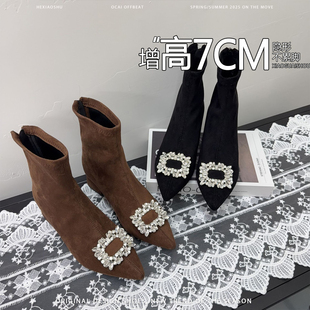 牛皮版~内增高7CM尖头加绒瘦瘦靴女水钻方扣绒面后拉链粗跟小短靴