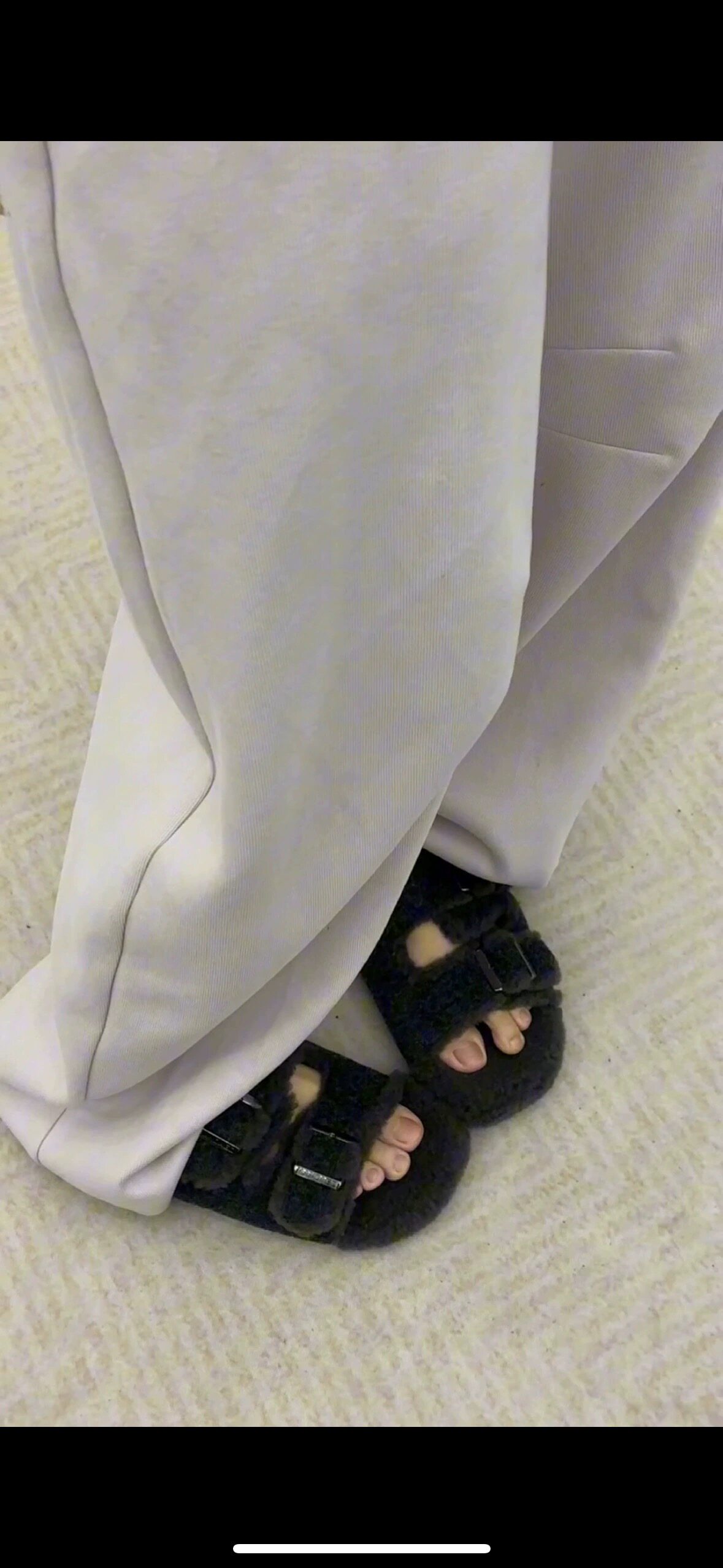 2025秋冬新款韩版毛毛拖鞋一字扣带内增高女百搭保暖棉鞋毛毛拖