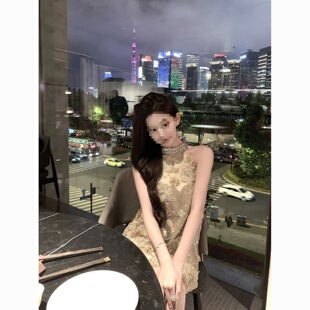 重工刺绣蝴蝶结镶钻连衣裙女千金风感立体花朵钉钻挂脖礼服裙