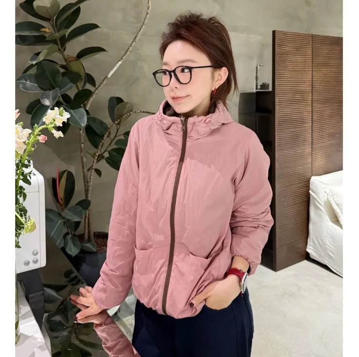 &ldquo;小暖炉&rdquo;双面穿户外加绒春季连帽拉链外套女WT6739