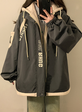 户外冲锋衣女美式假两件连帽夹克女上衣胖mm大码宽松休闲潮流外套
