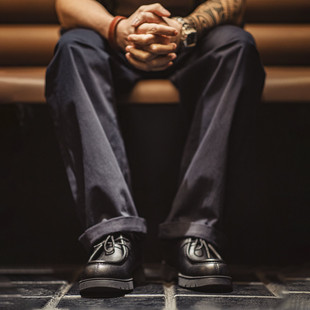 马登莫卡辛袋鼠鞋男新款英伦美式复古休闲工装黑色圆头德比小皮鞋