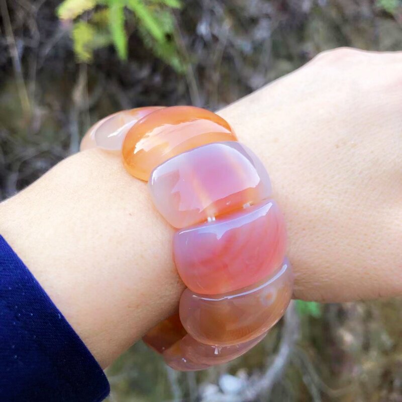 盐源玛瑙手牌 彩粉色绯红玛瑙手环颜色红润手排直播冰种俏色玉髓