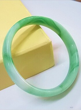 扁款 仿玉手镯 仿玛瑙手镯 玻璃手镯 仿真2元店 仿翡翠玉饰