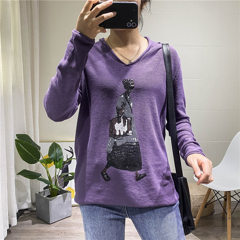 文艺V领卡通印花宽松显瘦针织纯棉线长袖打底衫女大码t恤内搭上衣