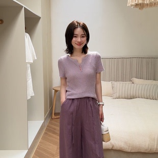 邱莹莹“桃气灼灼”莱赛尔亚麻亨利领纯色坑条肌理夏季短袖针织衫