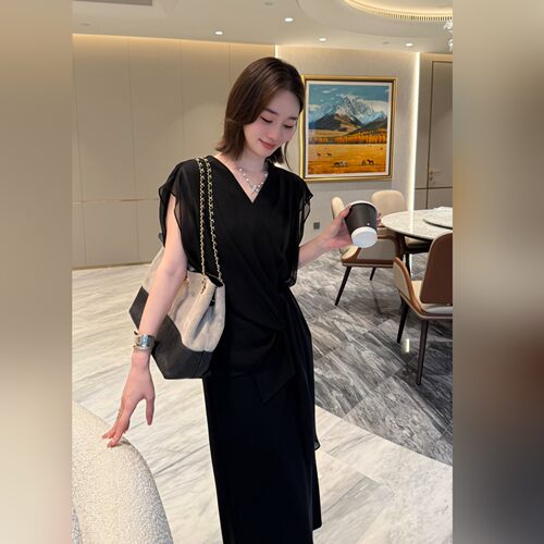 邱莹莹 
