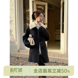 柏林晨雾 AOMI 绵羊毛100%牛角扣翻领毛呢大衣 HELA 邱莹莹