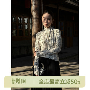 HELA 波点宽松显瘦打底衫 AOMI 设计感长袖 优雅波点 邱莹莹