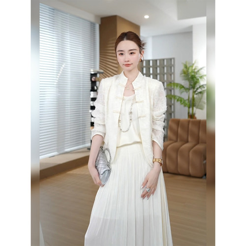 邱莹莹 “高端线·东方栀子”100%桑蚕丝外套