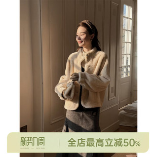 皮毛一体 邱莹莹 双面穿.马拉加米 AOMI 羊毛革软糯皮草 HELA