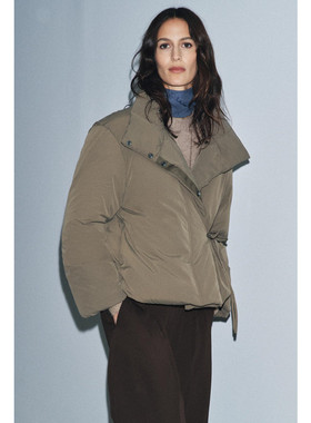 Z 秋冬新款 女装 宽松版型休闲系带高领短棉服厚棉衣外套 3833249