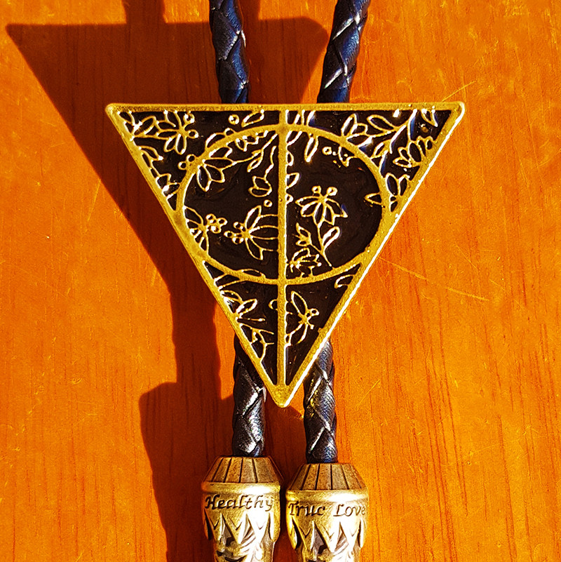暗黑系哈利波特三圣器三角形状波洛领带男韩版个性皮领绳BOLO TIE