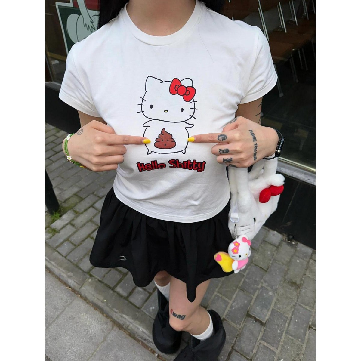 Hello Kitty白色甜辣正肩短袖t恤女夏新款y2k千禧辣妹短款小上衣