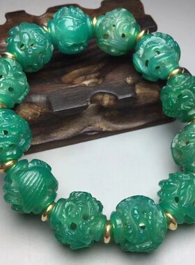 仿古手工精雕镂空绿玉髓