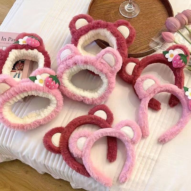 可爱毛绒草莓小熊束发带女冬洗脸防滑发箍敷面膜专用头箍发卡头饰