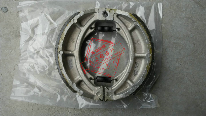 轻骑铃木骏驰GT125前后刹车片