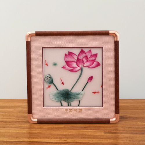 手工刺绣摆台可定制logo