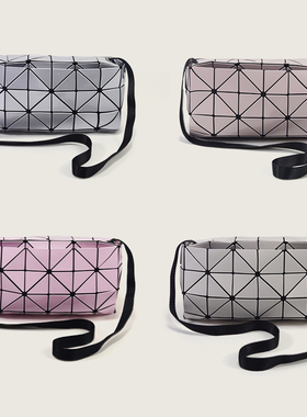 三Z同款新款时尚宅家菱格枕头包百搭盒子包单肩斜挎女包高级感潮