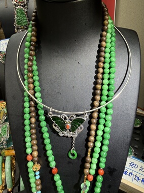 项圈翡翠蝴蝶一套