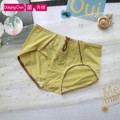 浪漫诗画般蕾丝牛奶丝内裤包臀款