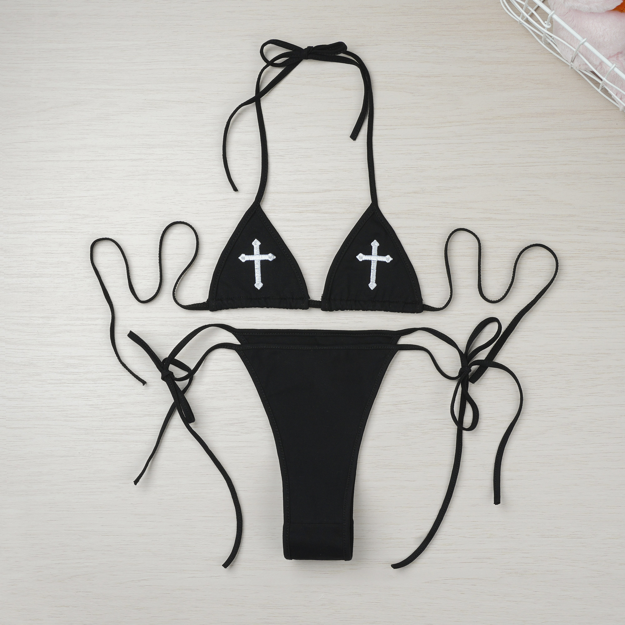 修女也疯狂 十字架刺绣比基尼 二次元绑带睡衣性感家居服系带内衣