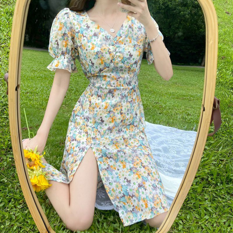 2024雪纺夏天泡泡袖短袖领碎花连衣裙女法式气质中长款开叉字裙