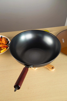 美国康宁PYREX渗氮精铁炒锅防刮耐磨不易生锈油膜不粘处理无涂层