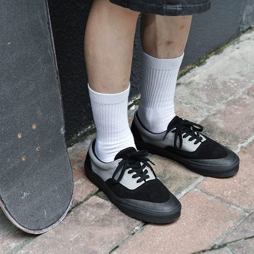 极路客街头男女运动滑板鞋