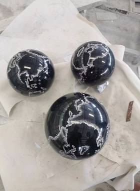 纯黑花岗岩圆球摆件，影雕地球，百搭装饰，纯手工工艺生产