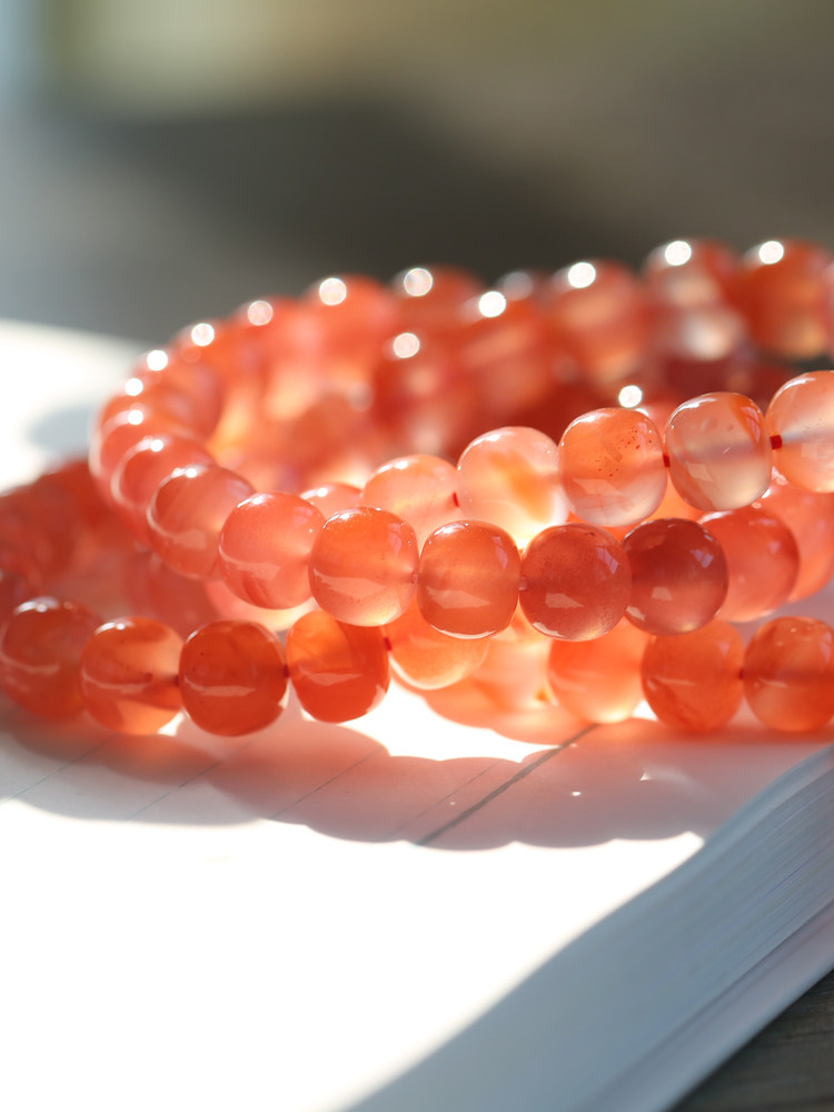 천연 사천 남부 붉은 마노 팔찌 구식 구슬 얼음 부동 불꽃 흰색 기질 여성 일반 구슬 단일 원형 팔찌